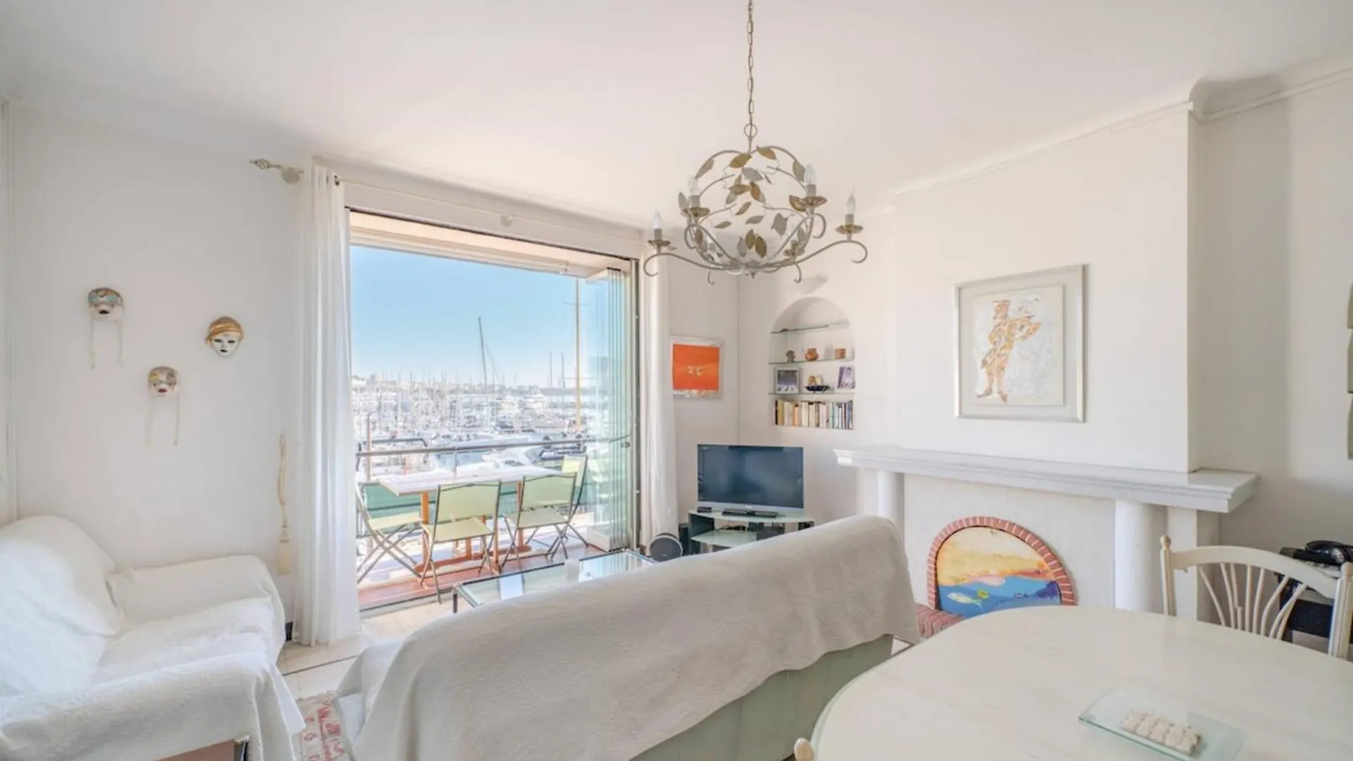 Wonderful 3 Bedroom Overlooking The Old Port Cannes France